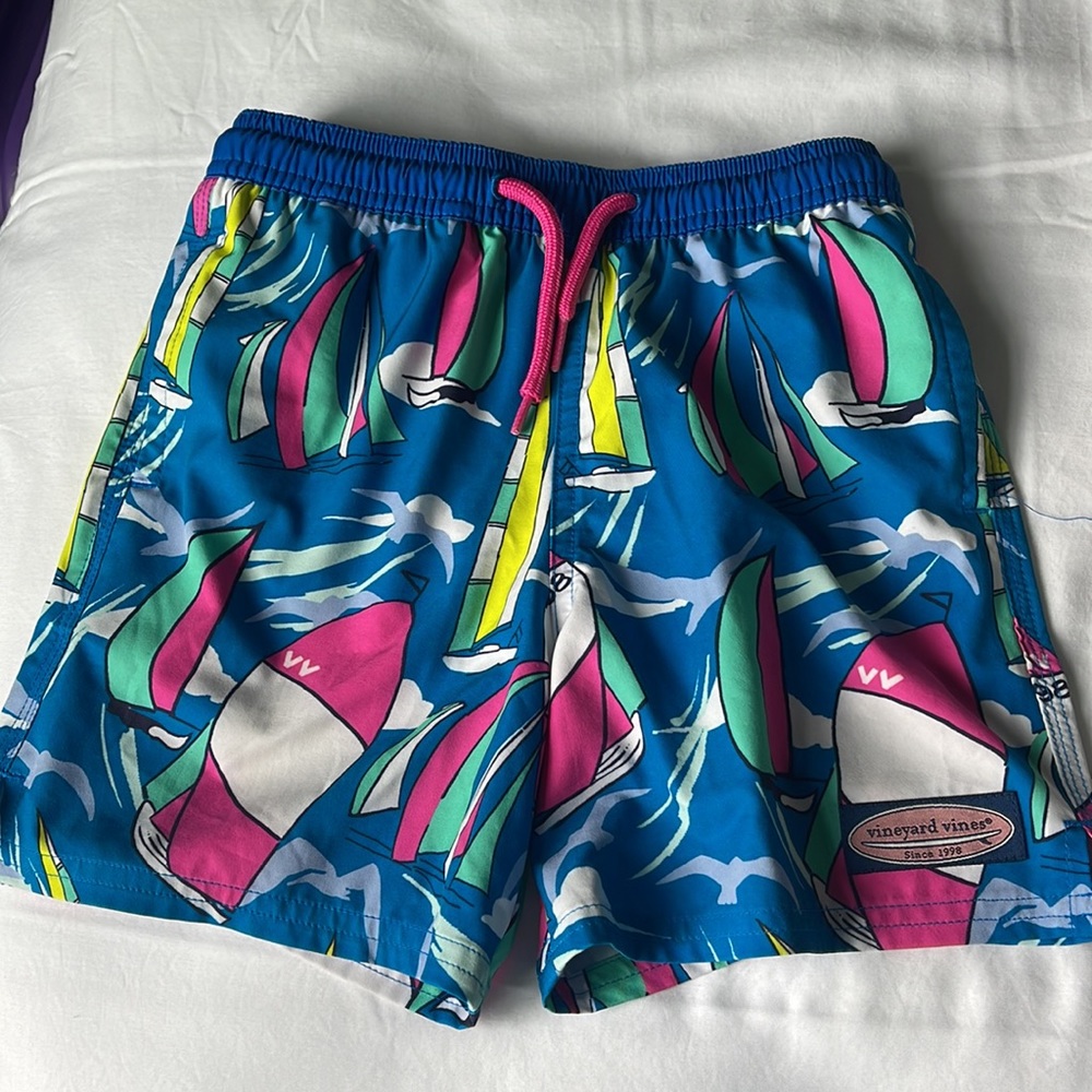 Vineyard Vines Boys Size 7 Swim Suit / Trunks